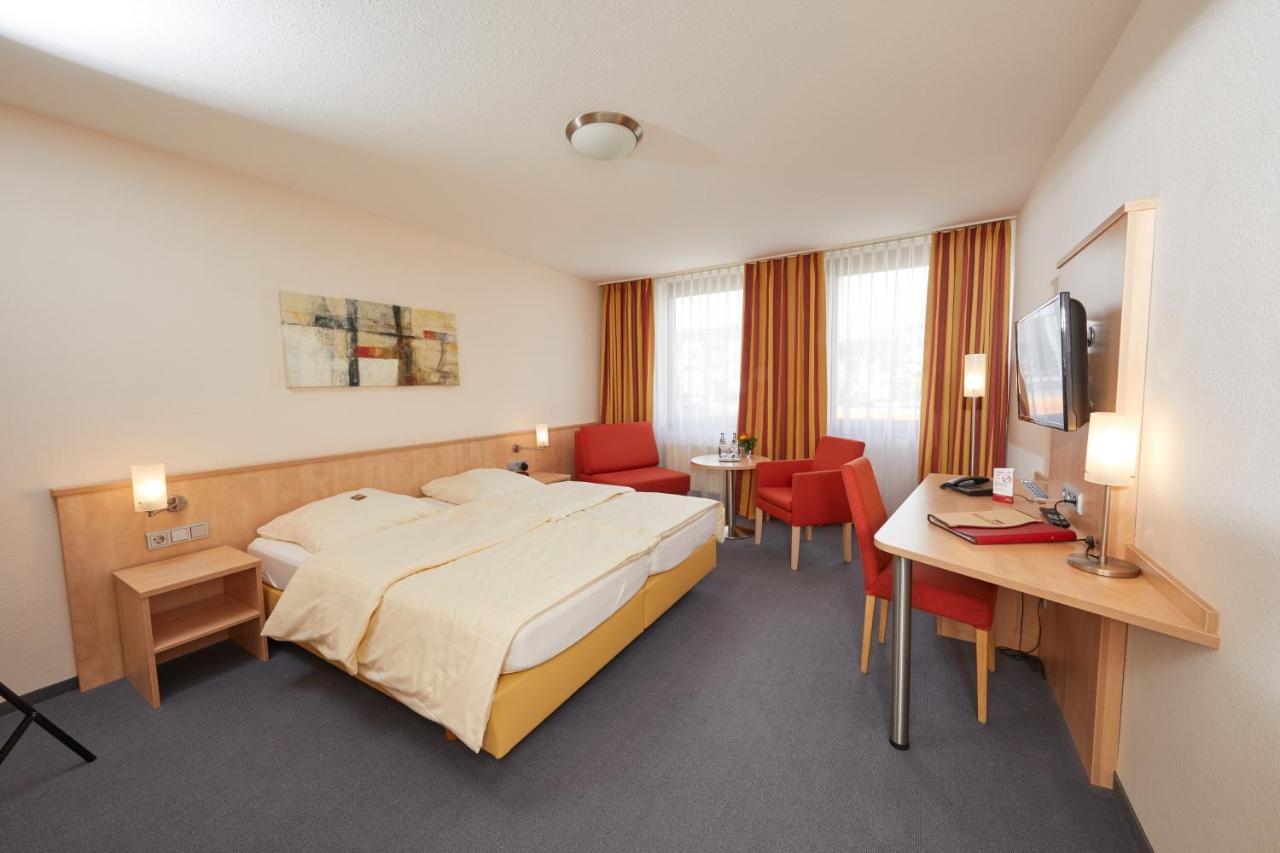 Hotel Filderland - Stuttgart Messe - Airport - Self Check-In Hotel 3*